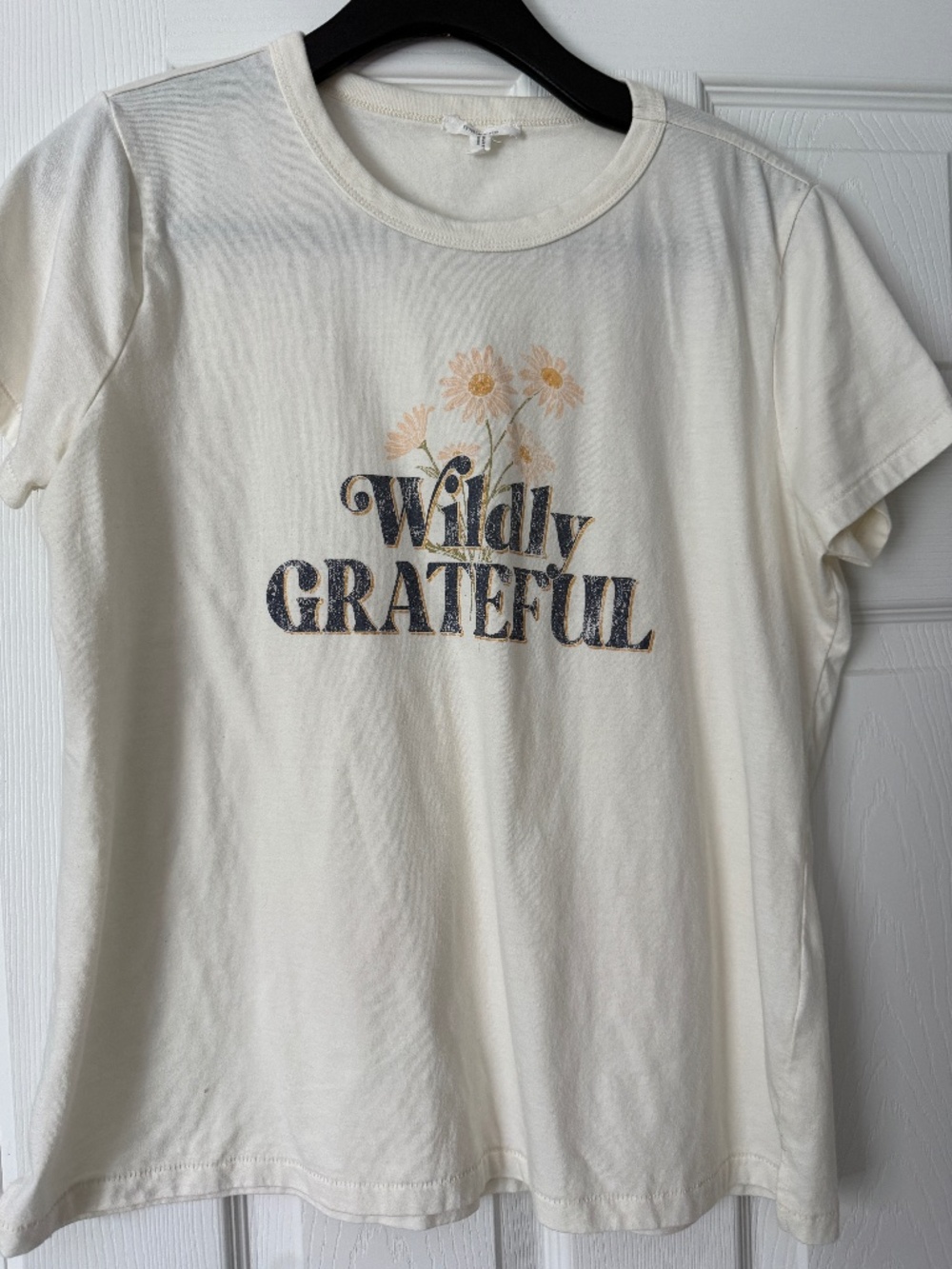 Maurices Wildly Grateful t shirt size L
